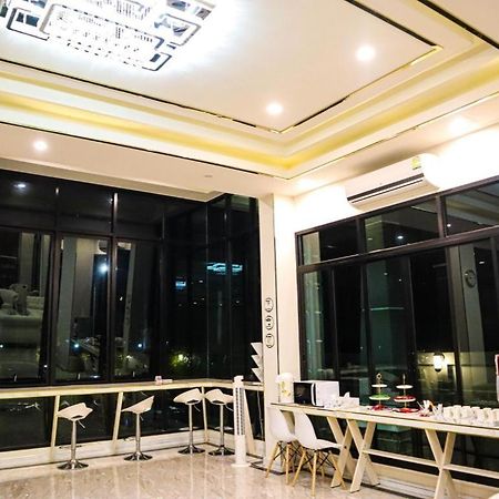 Aiyara Riverine Hotel, นครพนม ภายนอก รูปภาพ